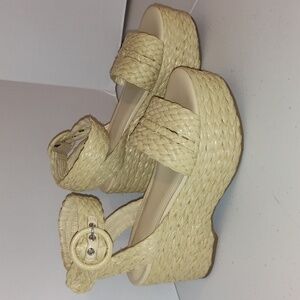 MARC FISHER  Womens Beige Platform Ankle strapped sandal size 8 and 1/2